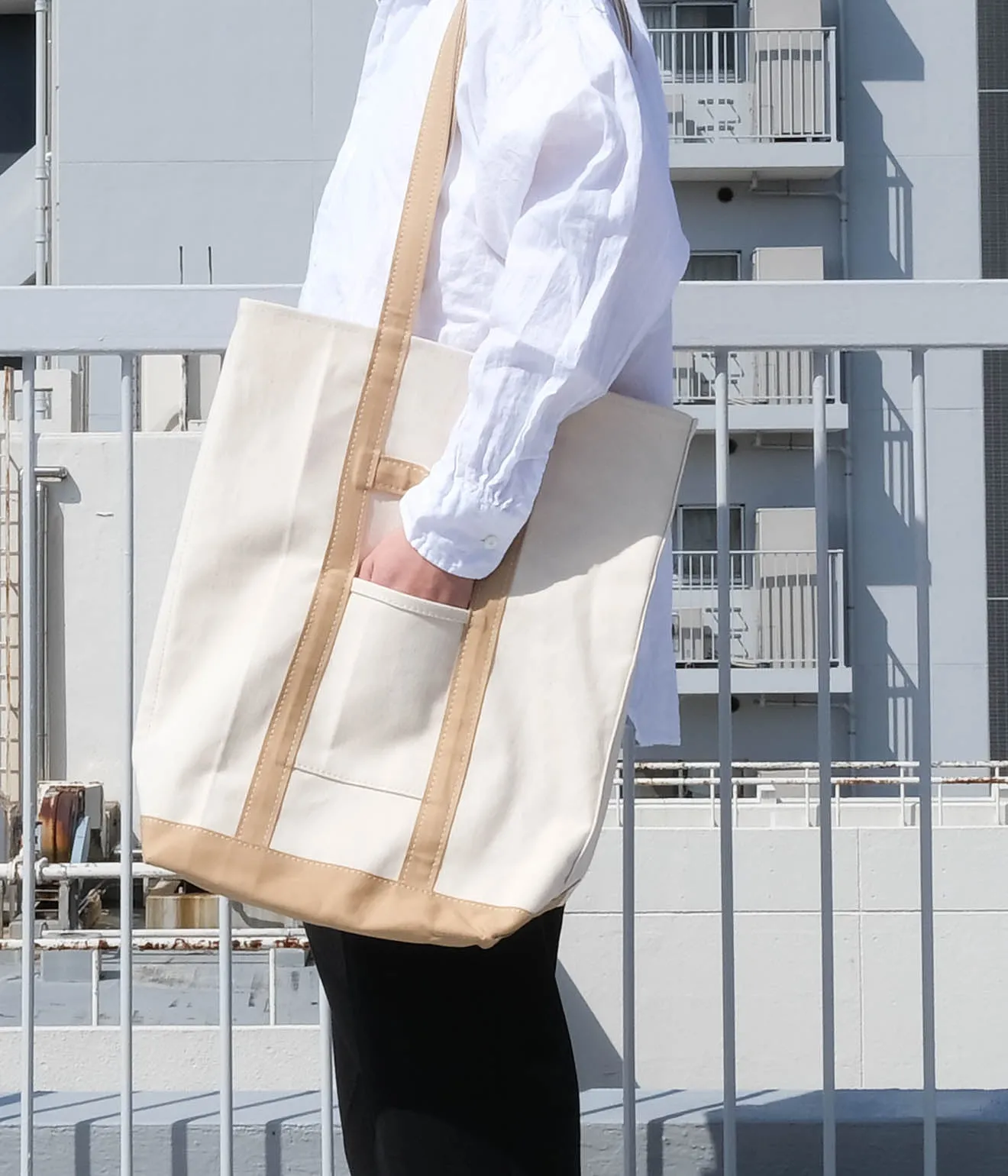 Lakewood Clothing "Souvenir 2way tote" (Beige)