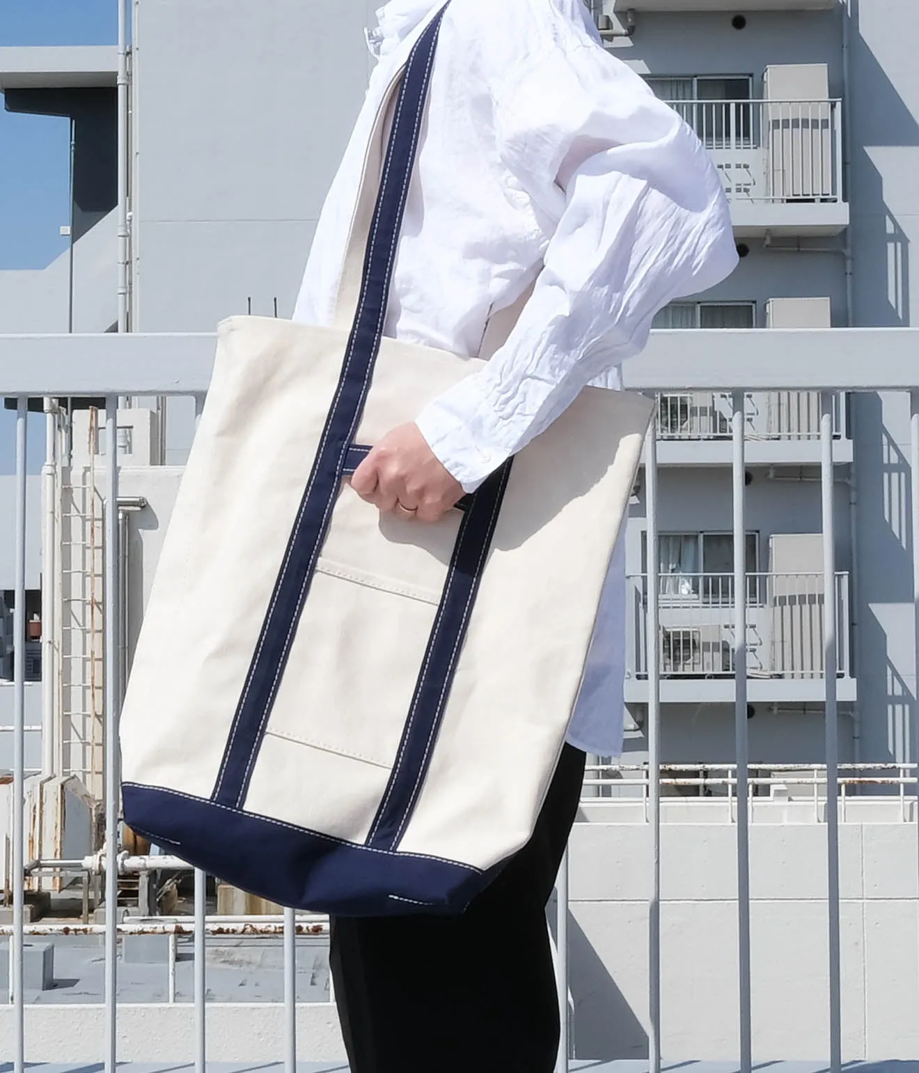 Lakewood Clothing "Souvenir 2way tote" (Navy)