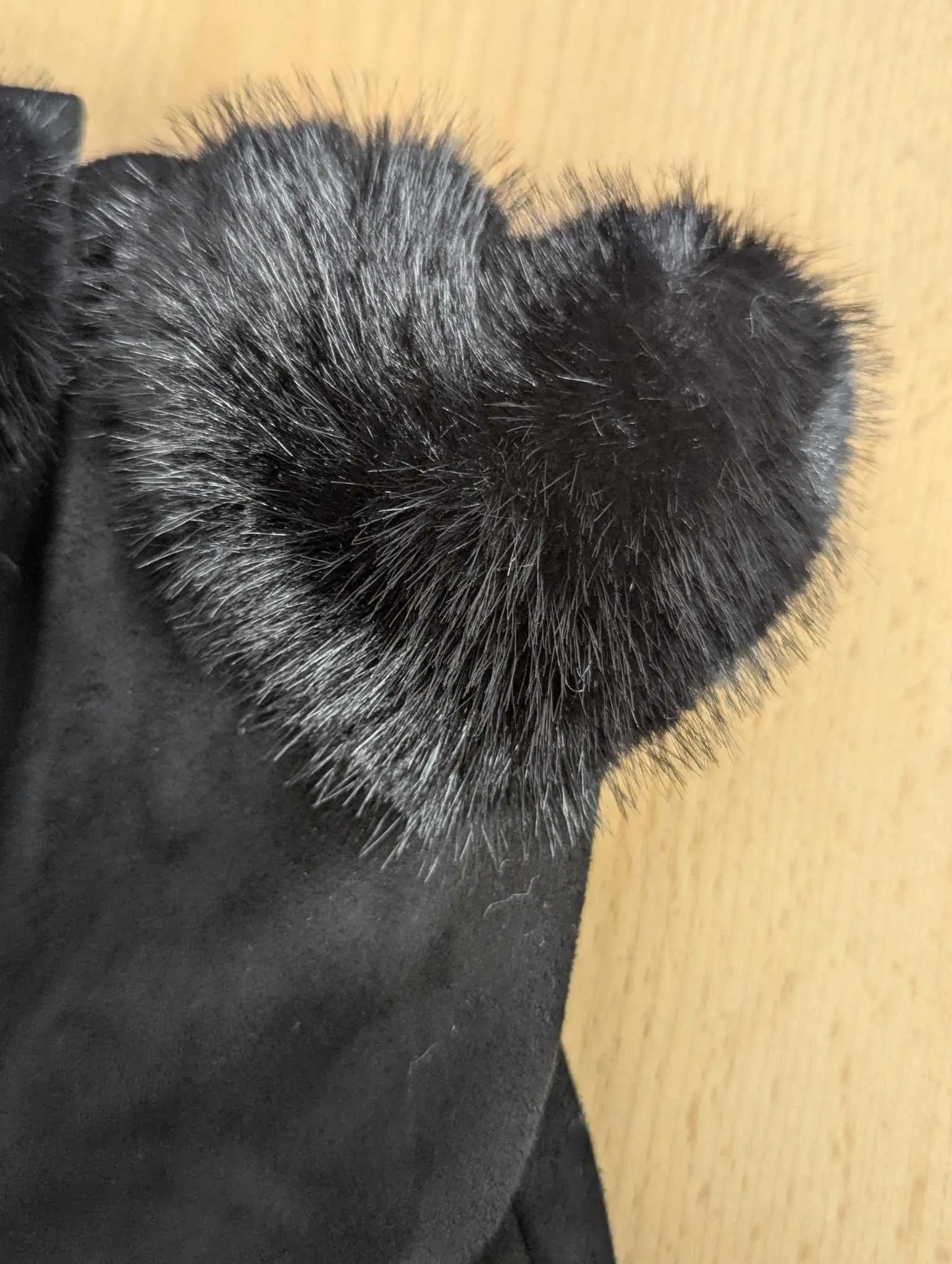 Maddox - Heart Gloves